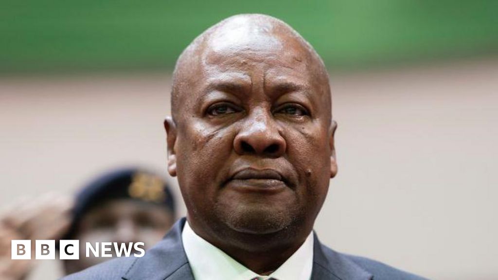 US immigration: Deportees sue Ghana's government over "illegal' detention