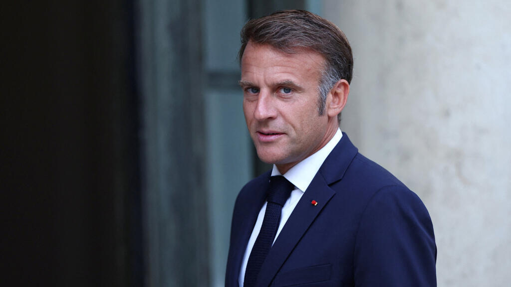 Live: Macron on lookout for new PM as Bayrou set to hand in resignation