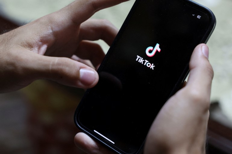 TikTok ban in flux as White House announces China-US framework deal | Social Media News | Al Jazeera
