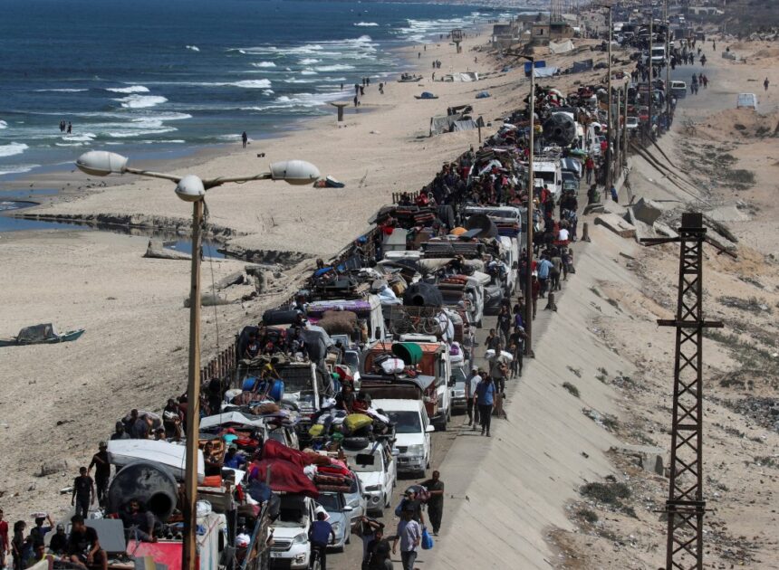 Mass displacement in Gaza as Israeli ground invasion intensifies | Gaza News | Al Jazeera
