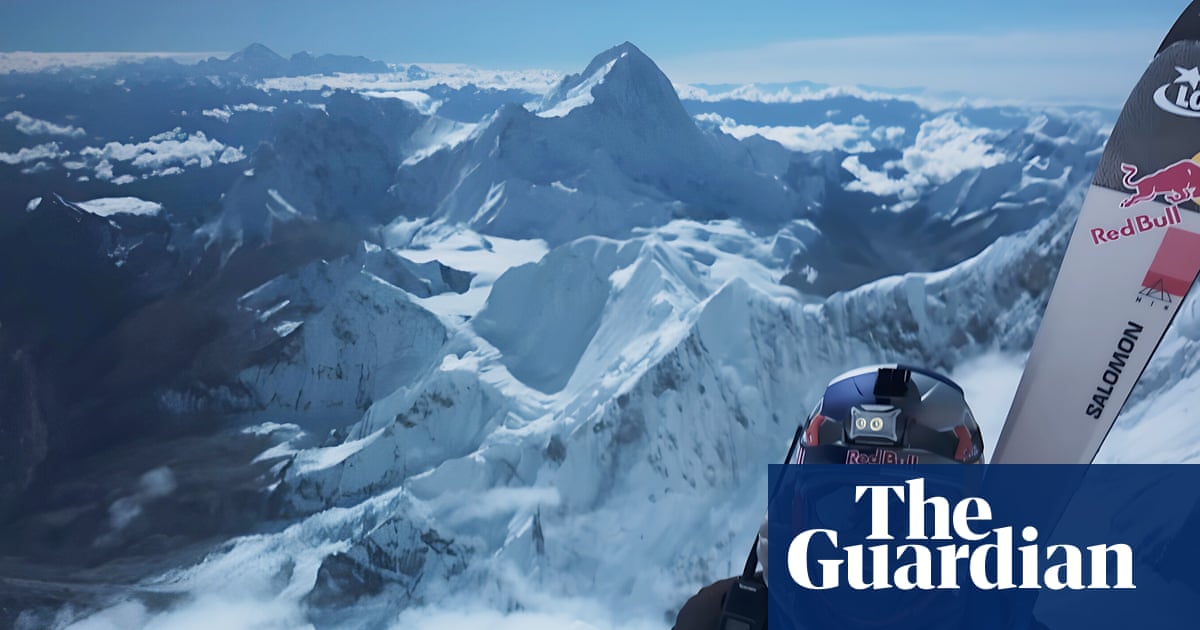 Skier Achieves Historic Everest Descent Without Bottled Oxygen