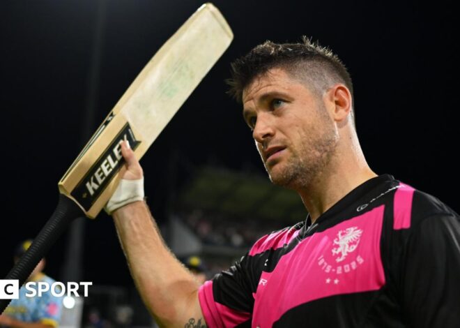 Sean Dickson: Somerset batter to join Glamorgan