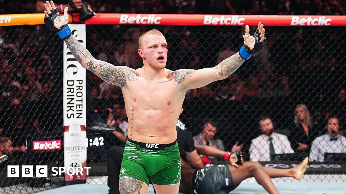 UFC Paris: Mason Jones stops Bolaji Oki after early knockdown