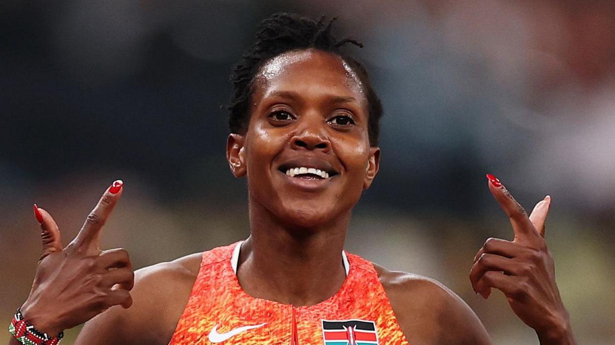 World Athletics Championships: Faith Kipyegon storms to historic fourth 1500m title in Tokyo – BBC Sport