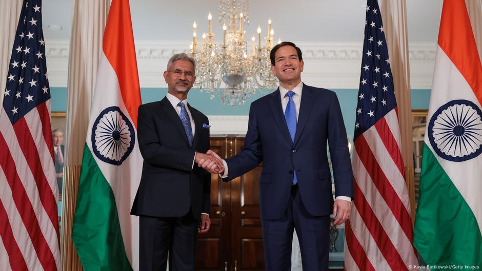 Indian Ministers Travel to US: Navigating Tariff and H-1B Visa Challenges