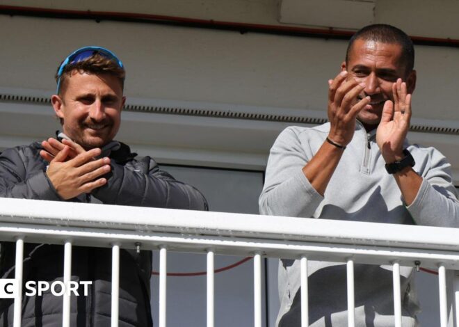 How did Leicestershire bounce back from the bottom to promotion?