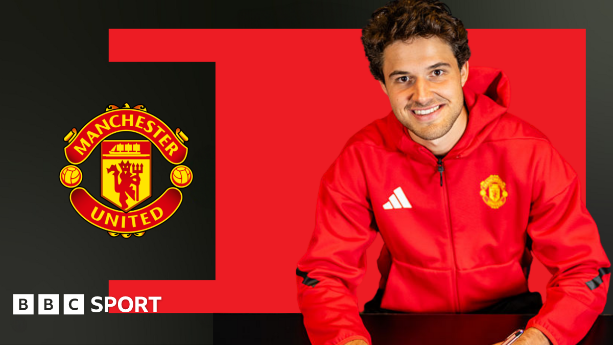 Manchester United: Senne Lammens – how good is new goalkeeper?