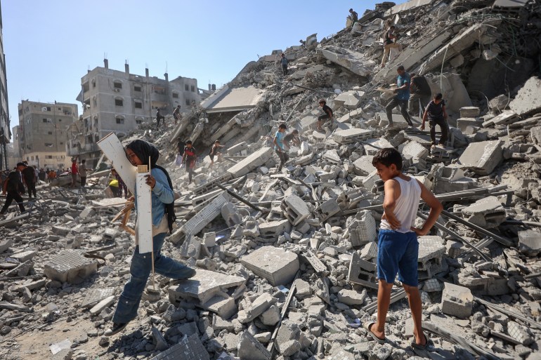 Gaza City under relentless bombardment as Israel launches ground invasion | Israel-Palestine conflict News | Al Jazeera