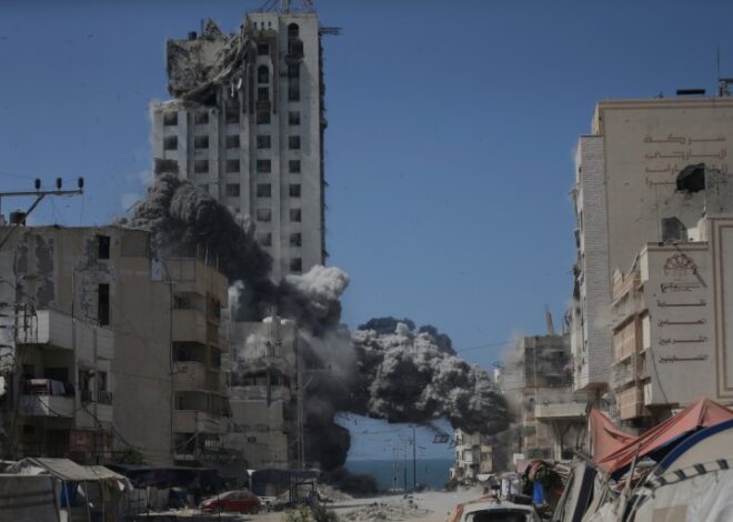 Gaza City residents forced to flee as Israel carries out intense strikes | Israel-Palestine conflict News | Al Jazeera