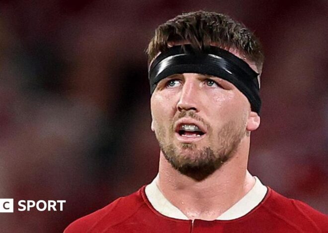 Tom Curry: England flanker may be fit for Autumn Nations Series after wrist surgery