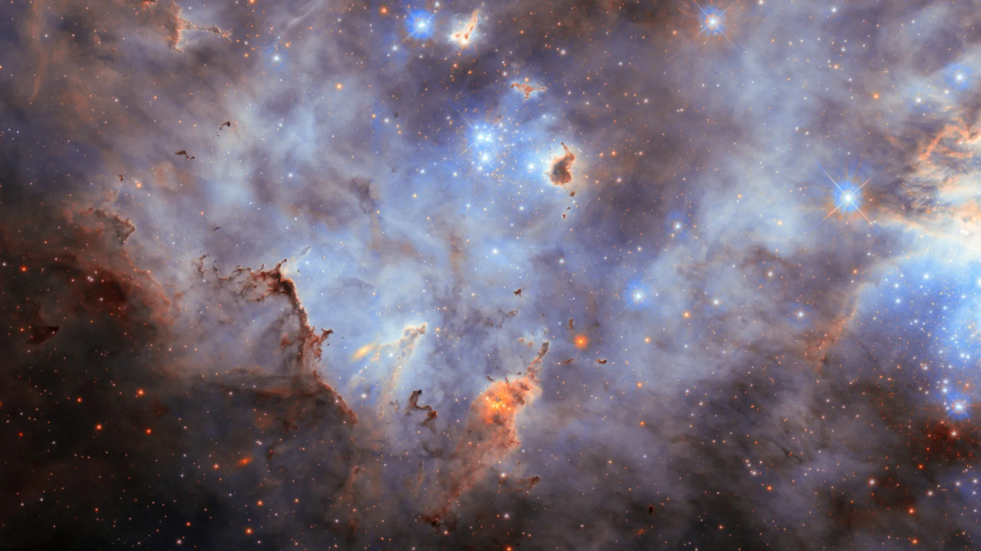 Hubble just captured a glittering star cluster like no other