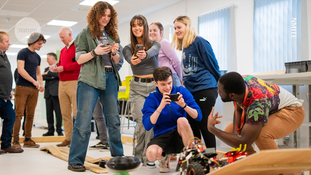 Exploring a 21st Century University: No Lectures, Exams, or Essays Required