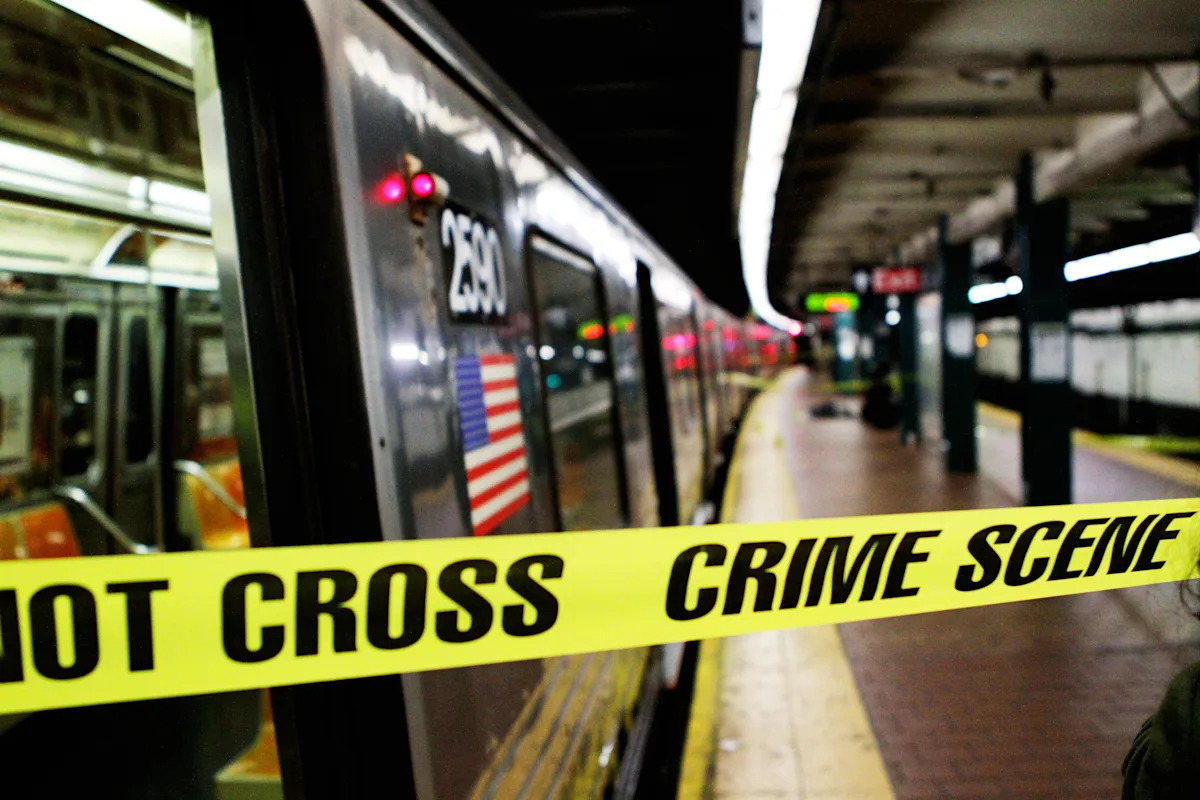 Woman bashed in head with mini baseball bat on NYC subway: NYPD