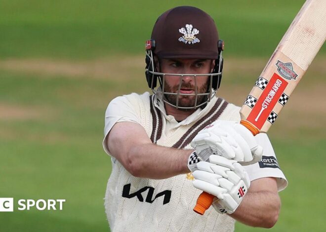 County Championship: Surrey lead cut after draw with Warwickshire
