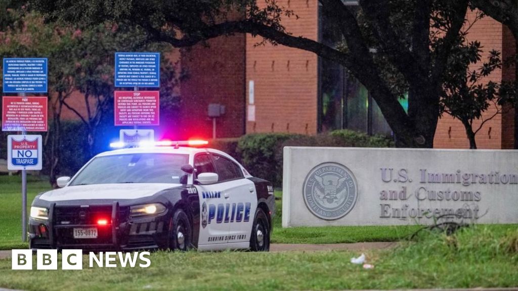 Dallas Shooting: ‘Anti-ICE’ Message Found on Ammunition After Deaths of Two Immigration Detainees