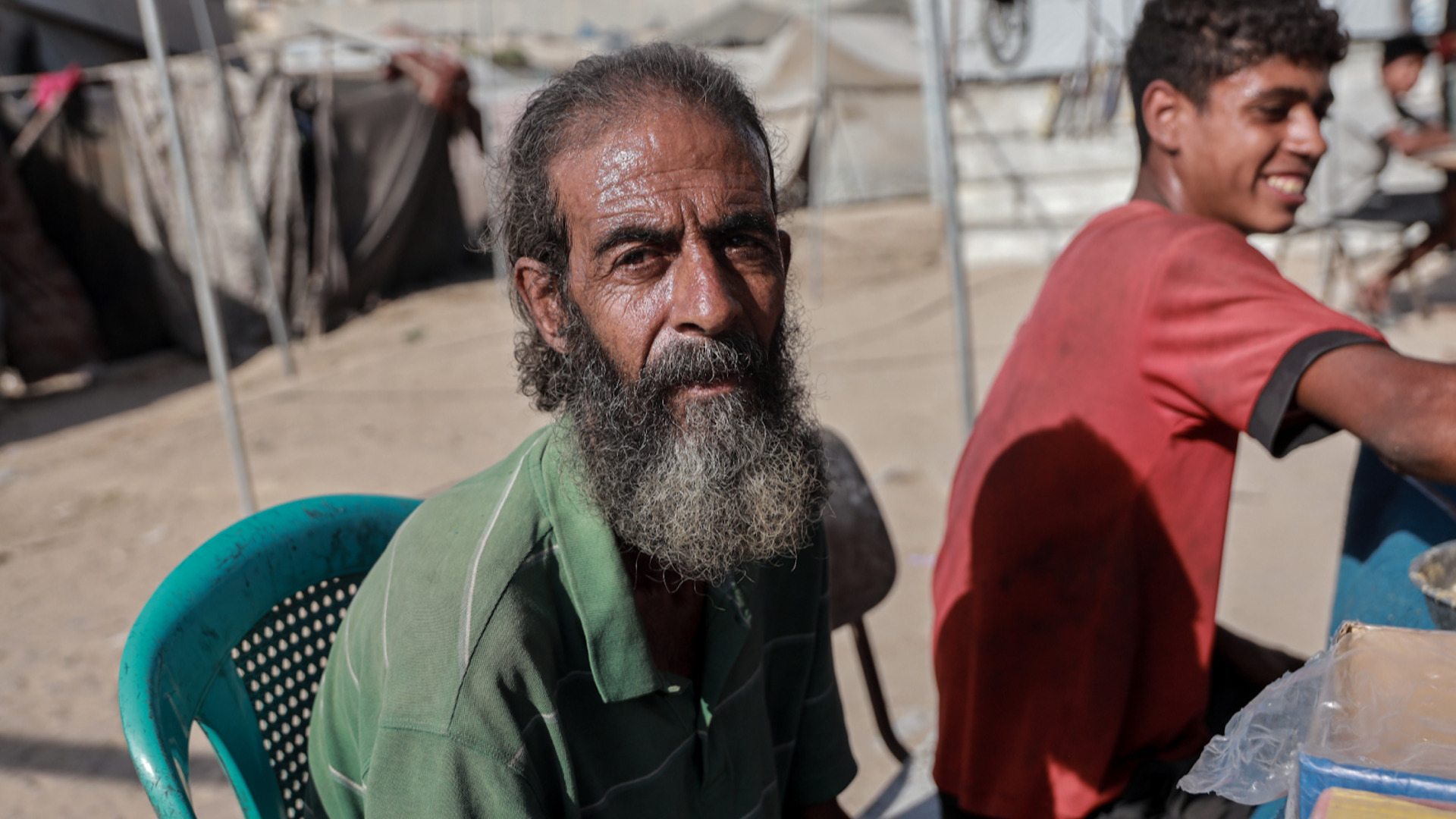 Idris Hausler Narrates Palestinian Father’s Story Amid Gaza Conflict