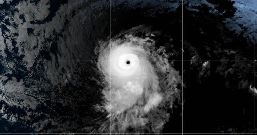 Maps show Hurricane Kiko’s path and forecast in Pacific as it moves west toward Hawaii