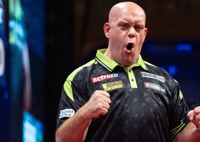 World Series of Darts Finals: Michael van Gerwen, Luke Humphries, Rob Cross into round two as Stephen Bunting exits | Darts News